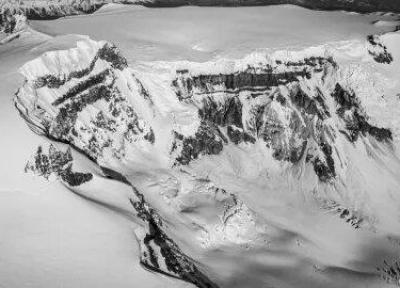 کشف گنج 7000 ساله ای که در یخ گیرافتاده بود، عکس